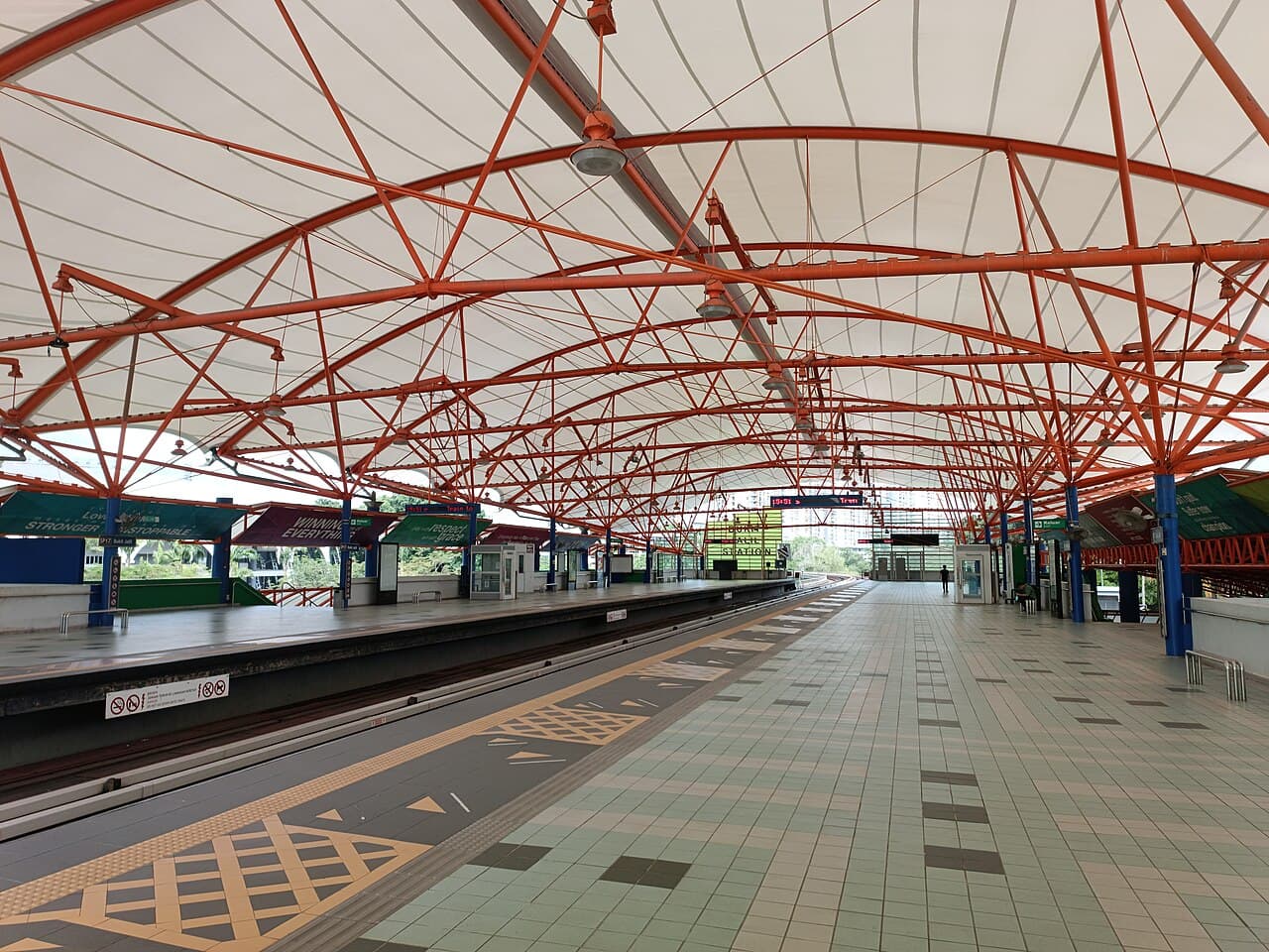 Bukit Jalil LRT Station transport context