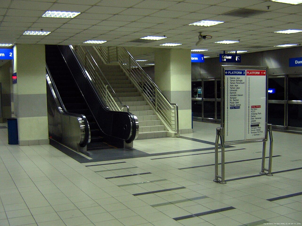 Dang Wangi LRT Station